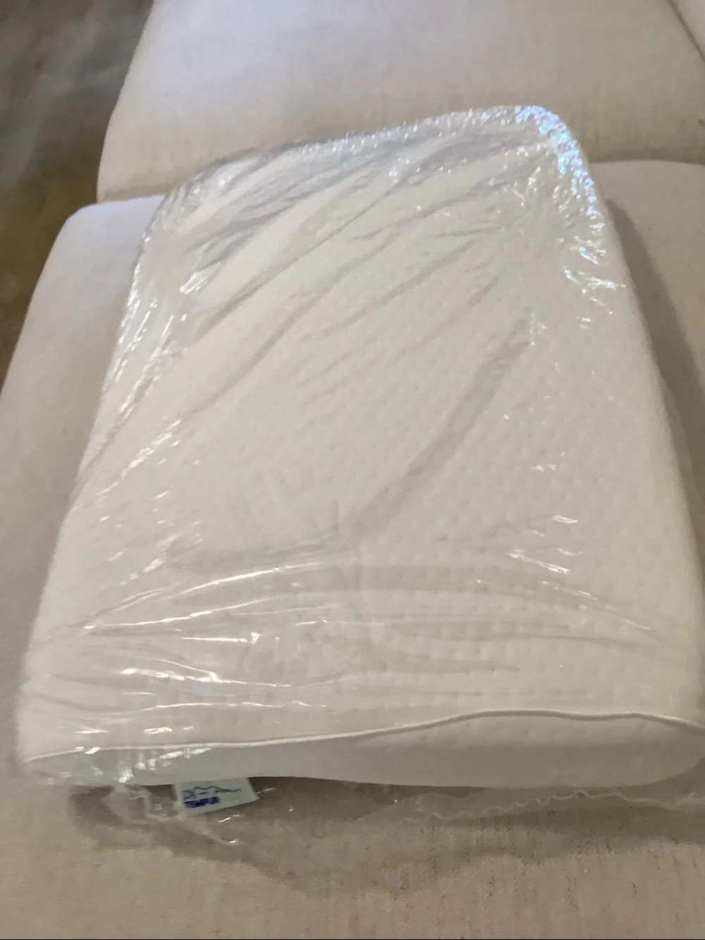 Tempur-Pedic Neck Pillow Standard Size SMALL, NWT open box